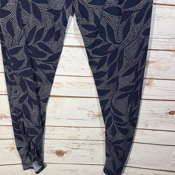 Susan Graver Navy and White Leaf Pattern Pull On Elastic Waist Genie Pants EUC - Picture 8 of 10